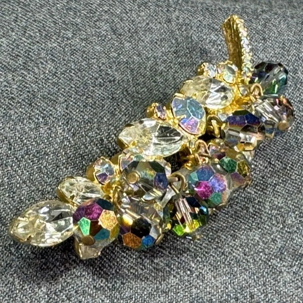 Vintage Juliana cha cha beads AB‎ crystals goldtone metal leaf pin brooch